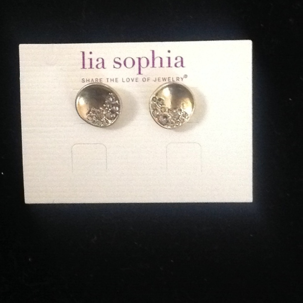 Gold earrings with rhinestones